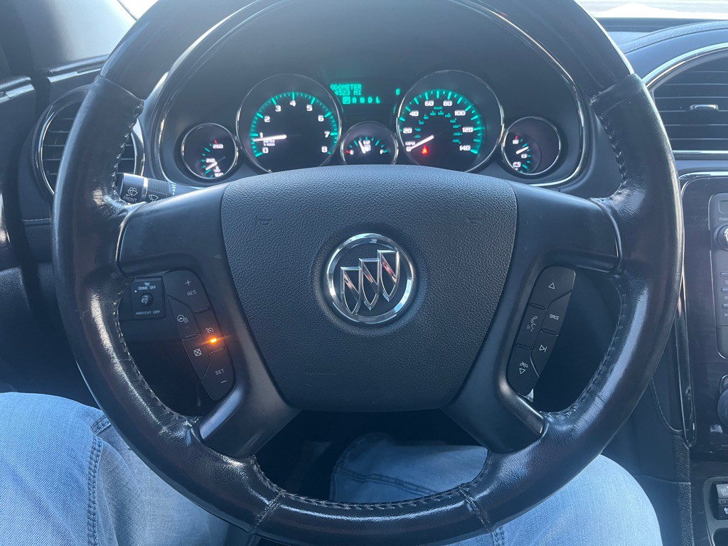 2017 Buick Enclave Image 40