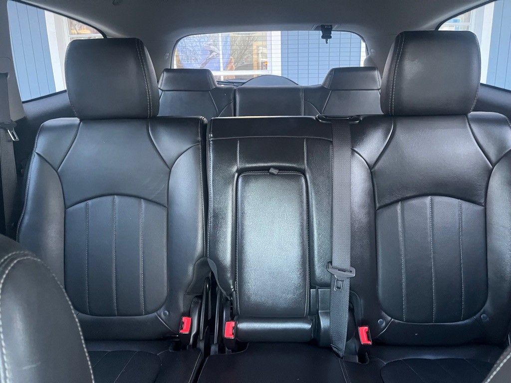 2017 Buick Enclave Image 41