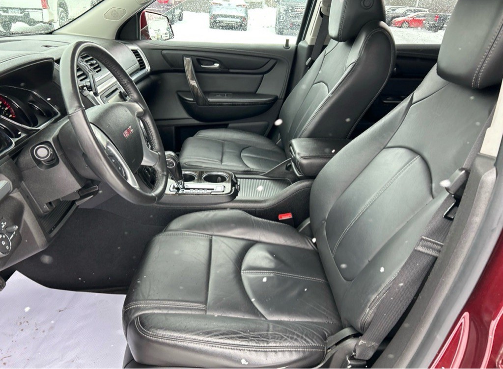 2017 GMC Acadia Image 4