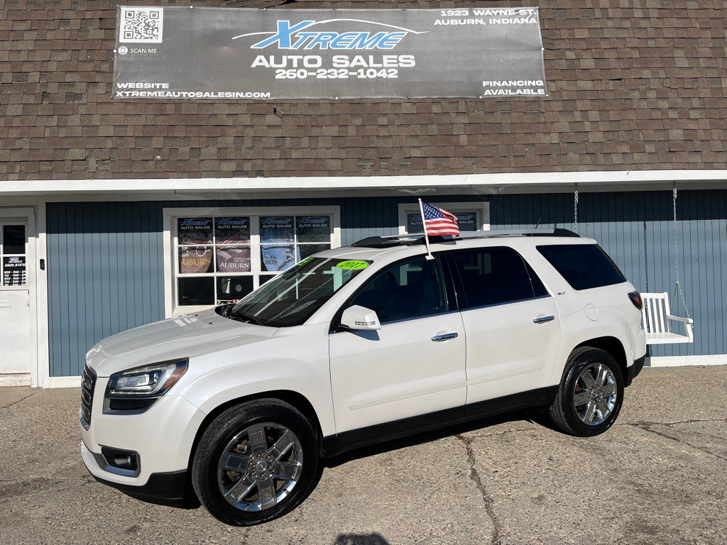 2017 GMC Acadia Image 2