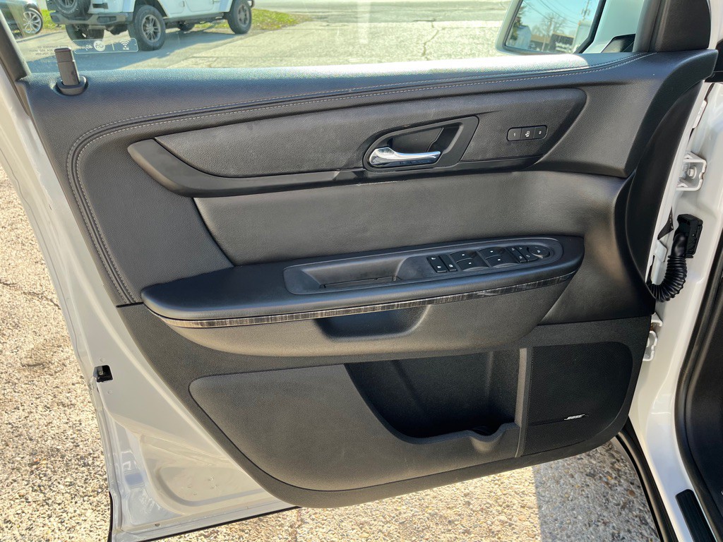 2017 GMC Acadia Image 13