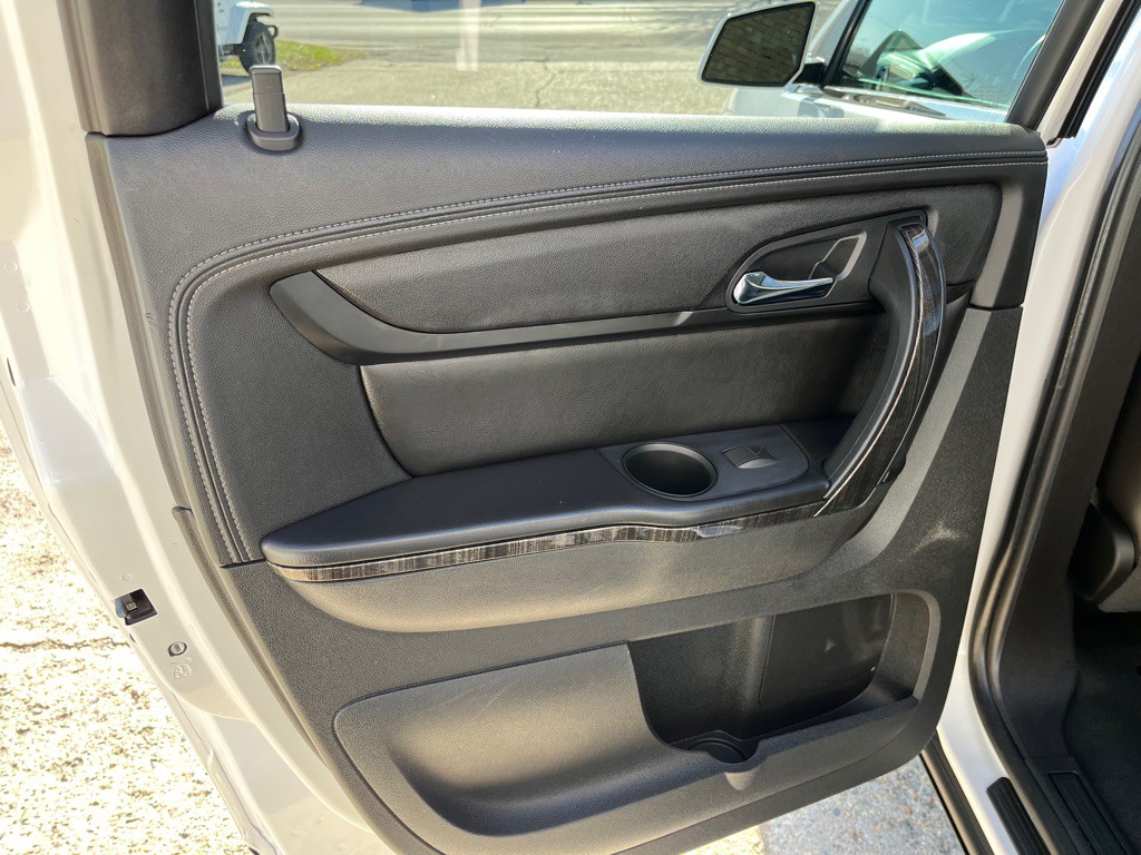 2017 GMC Acadia Image 15