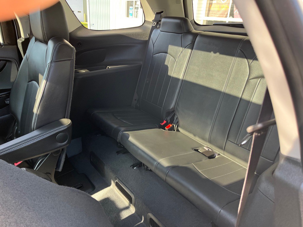 2017 GMC Acadia Image 16