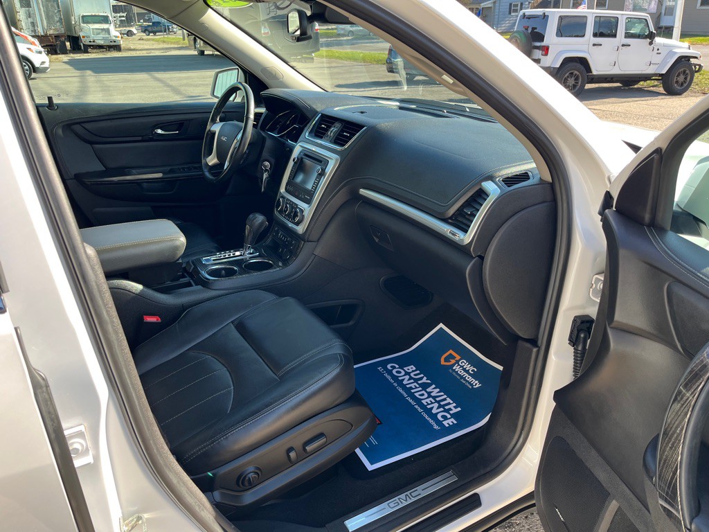 2017 GMC Acadia Image 19