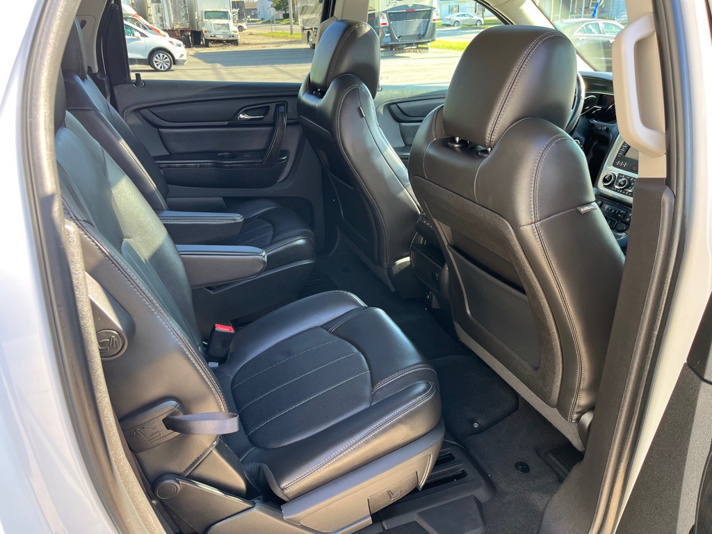 2017 GMC Acadia Image 21