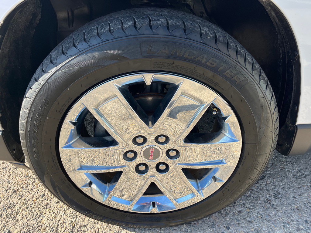 2017 GMC Acadia Image 25