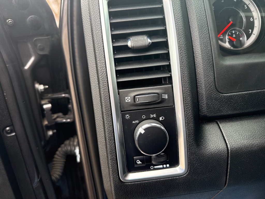 2021 RAM 1500 Image 14
