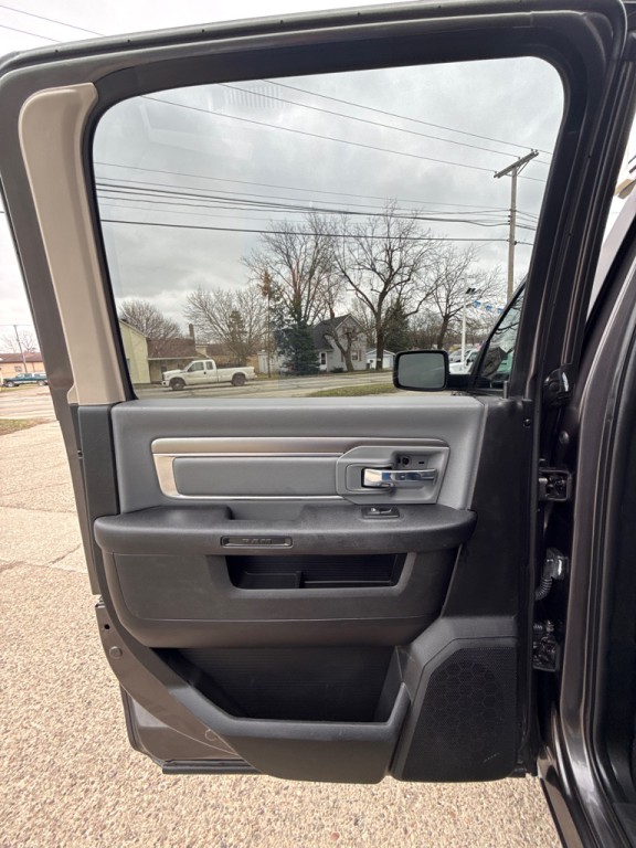 2021 RAM 1500 Image 25