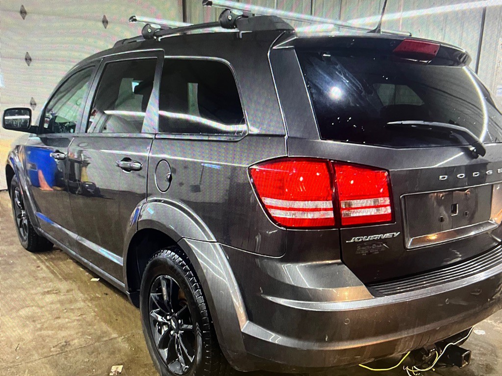 2020 Dodge Journey Image 2