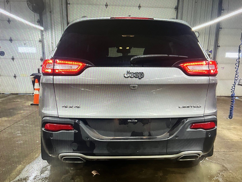 2015 Jeep Cherokee Image 3