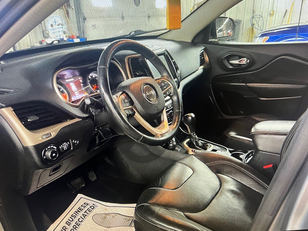 2015 Jeep Cherokee Image 6