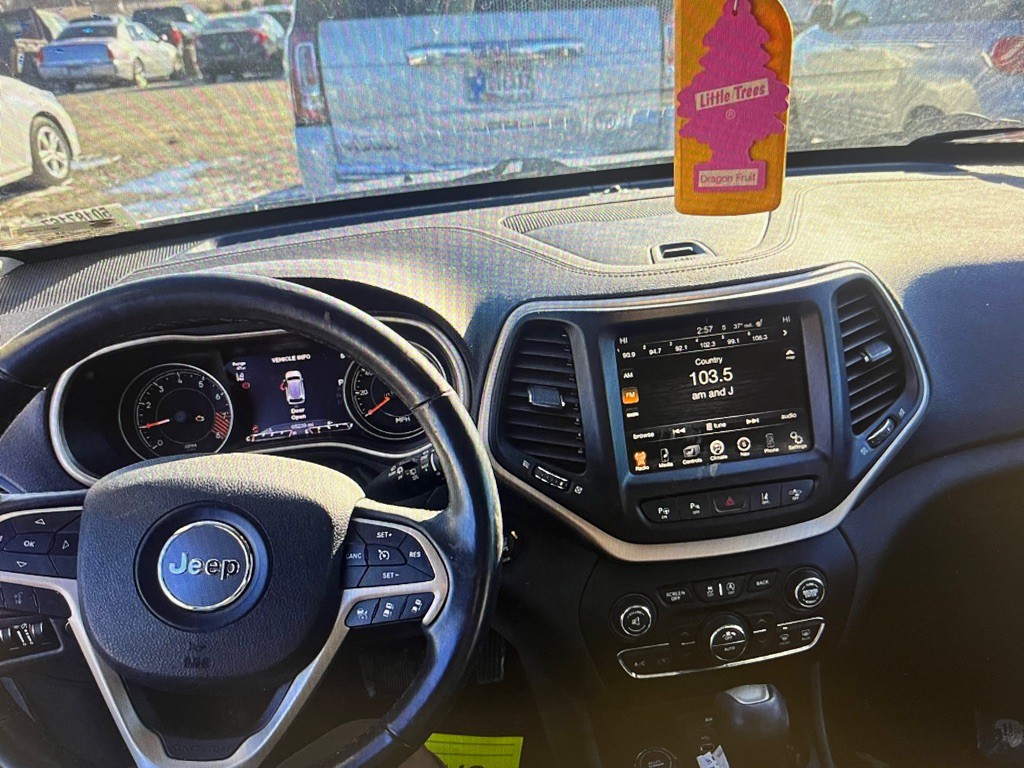 2015 Jeep Cherokee Image 7