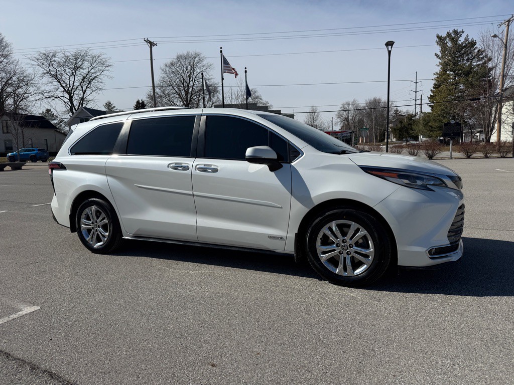 2021 Toyota Sienna Image 9