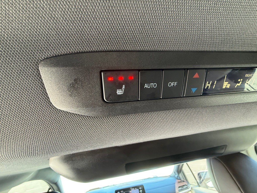 2021 Toyota Sienna Image 21