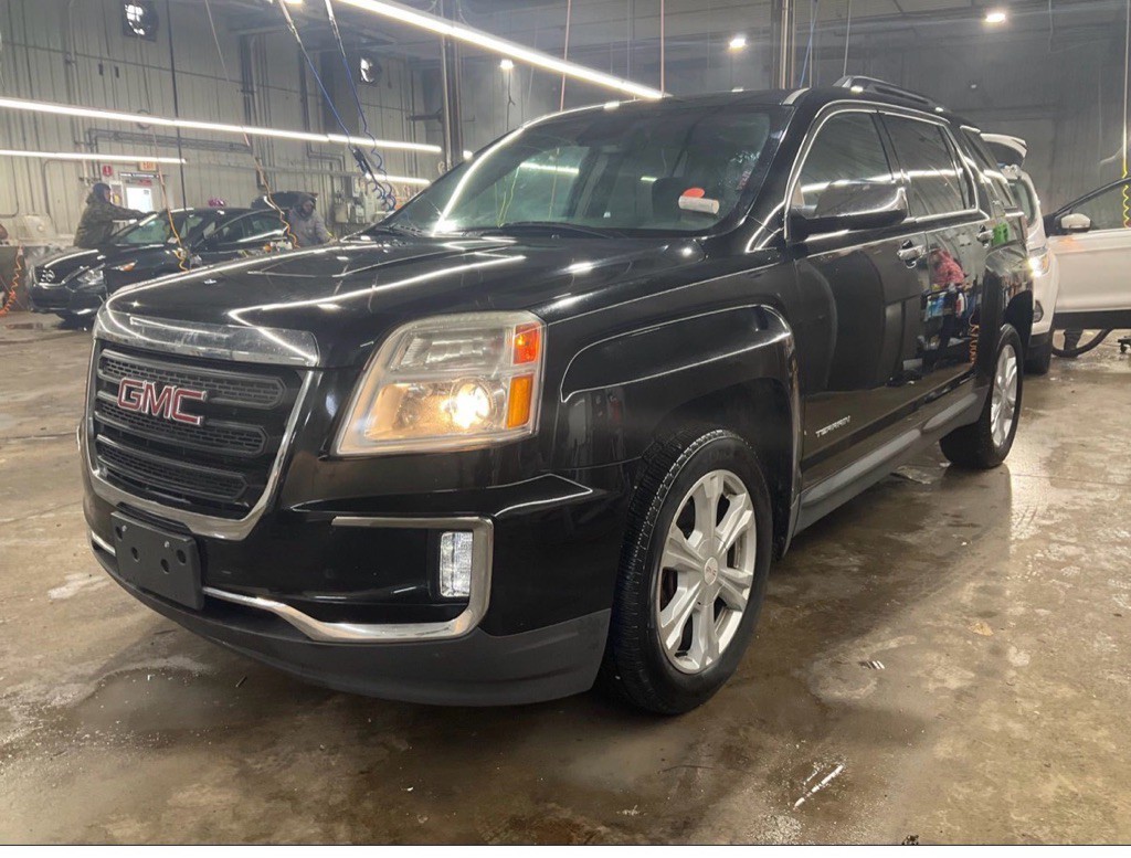 2017 GMC Terrain Image 1