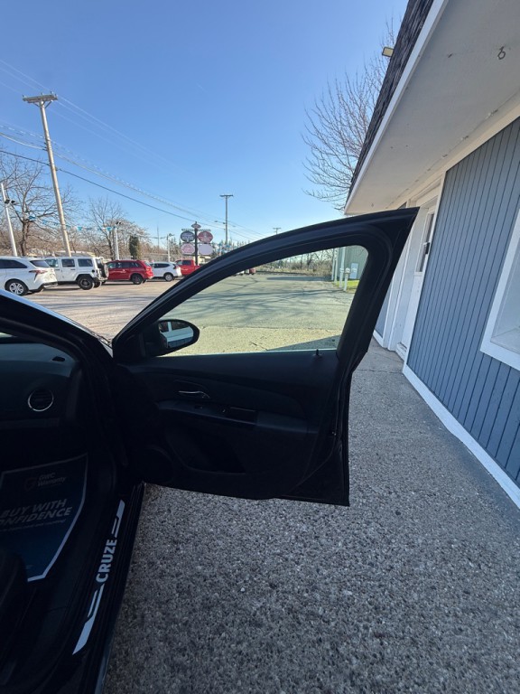 2016 Chevrolet Cruze Image 33