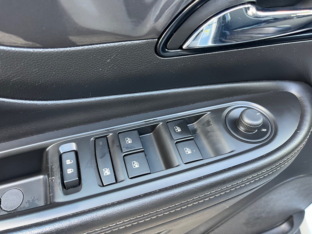 2020 Buick Enclave Image 32