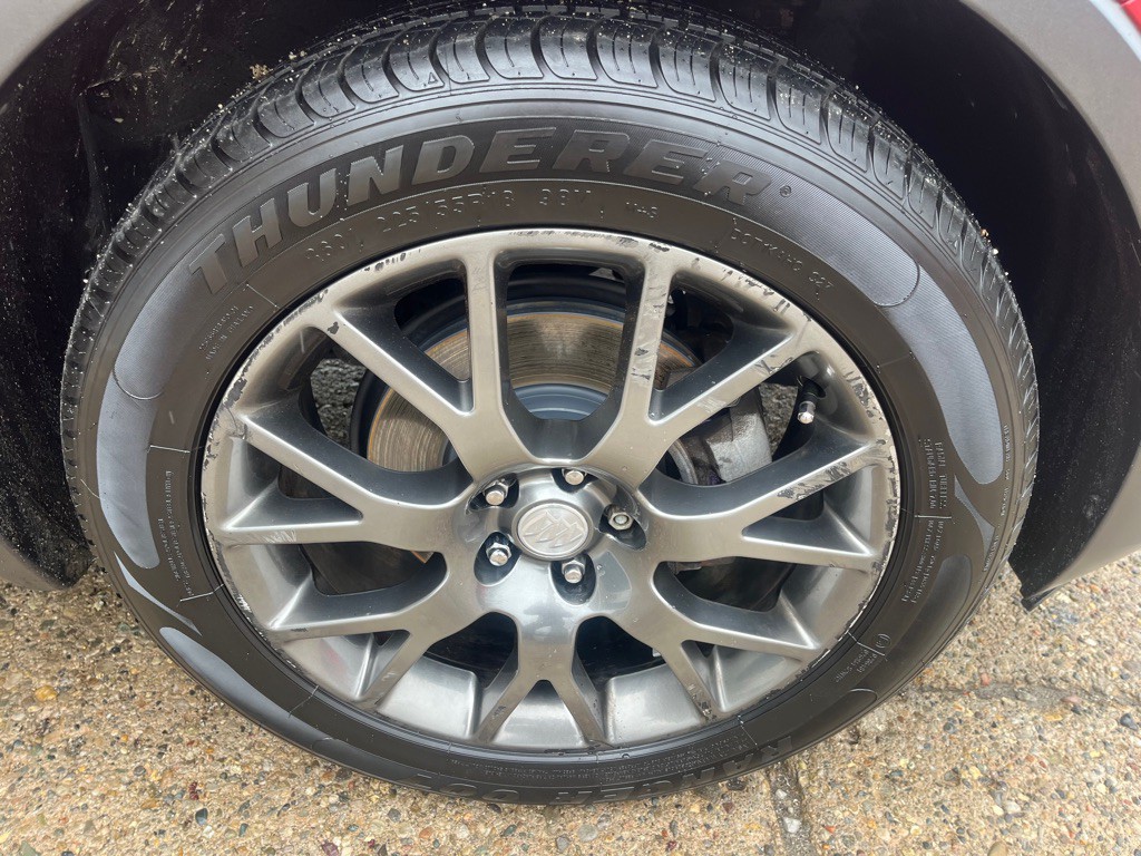 2018 Buick Enclave Image 28