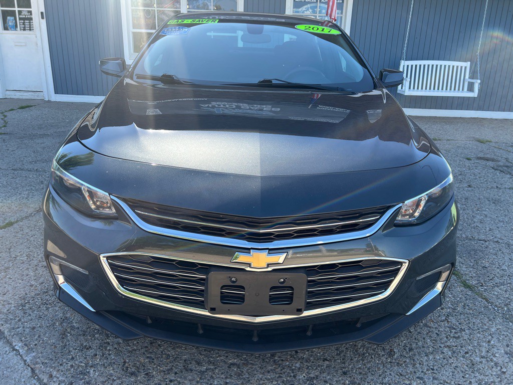 2017 Chevrolet Malibu Image 3