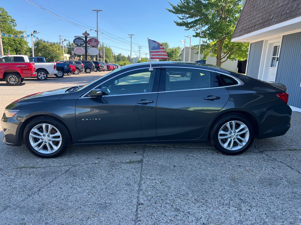2017 Chevrolet Malibu Image 5
