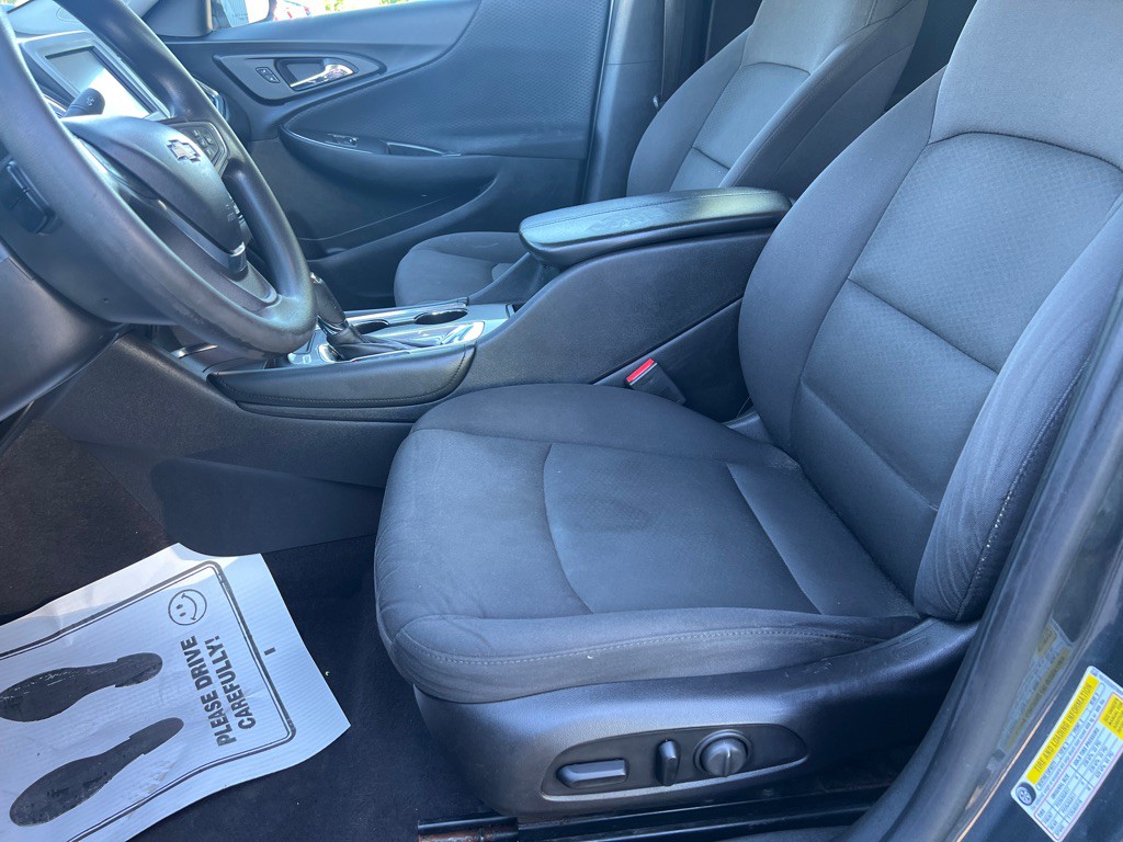 2017 Chevrolet Malibu Image 15