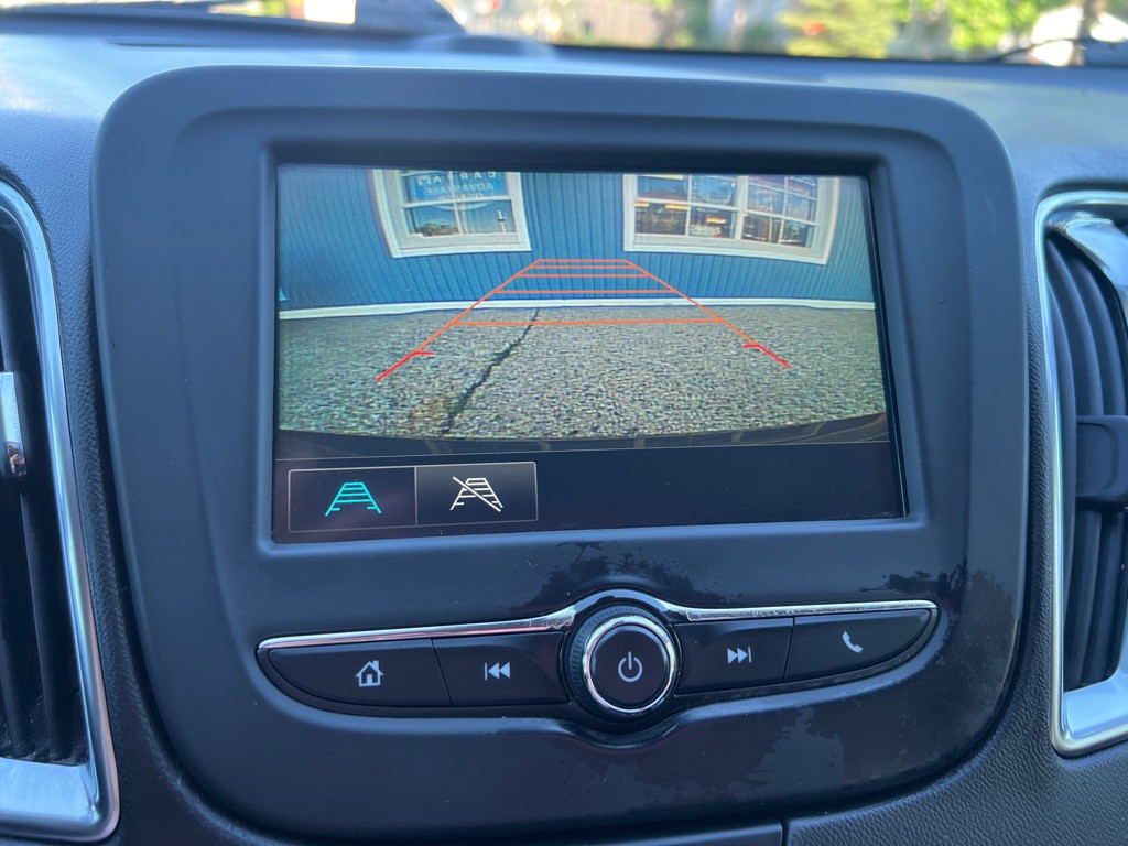 2017 Chevrolet Malibu Image 31