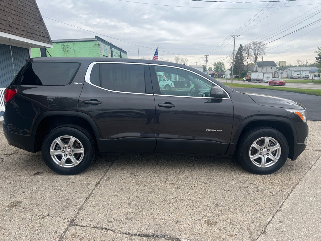2018 GMC Acadia Image 9