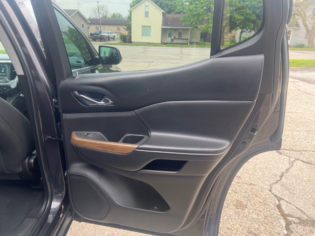 2018 GMC Acadia Image 19
