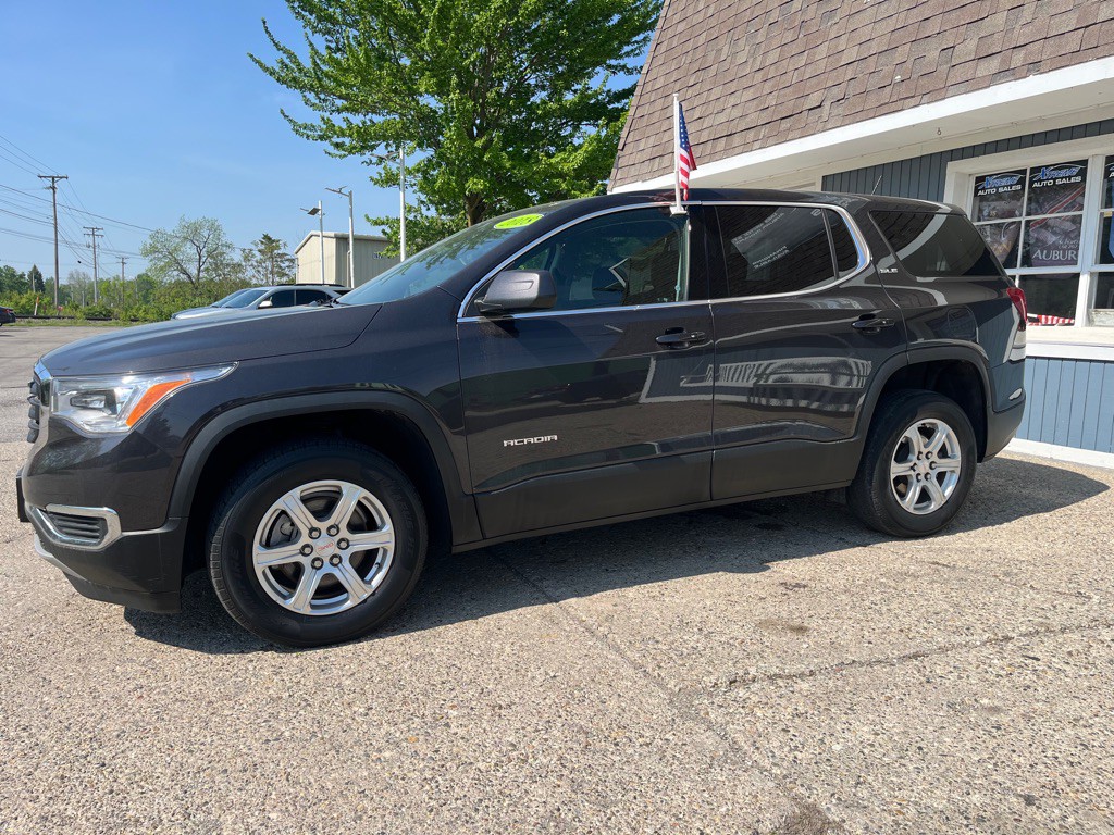 2018 GMC Acadia Image 3