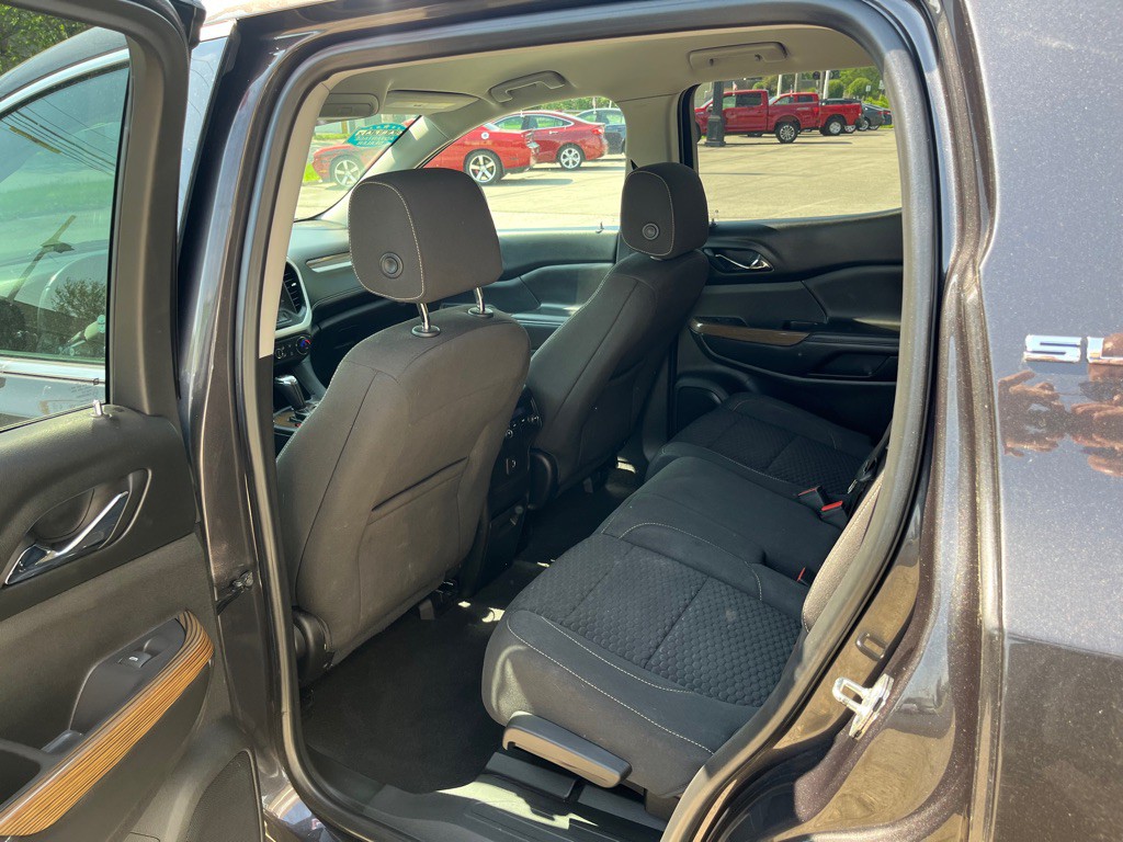 2018 GMC Acadia Image 13