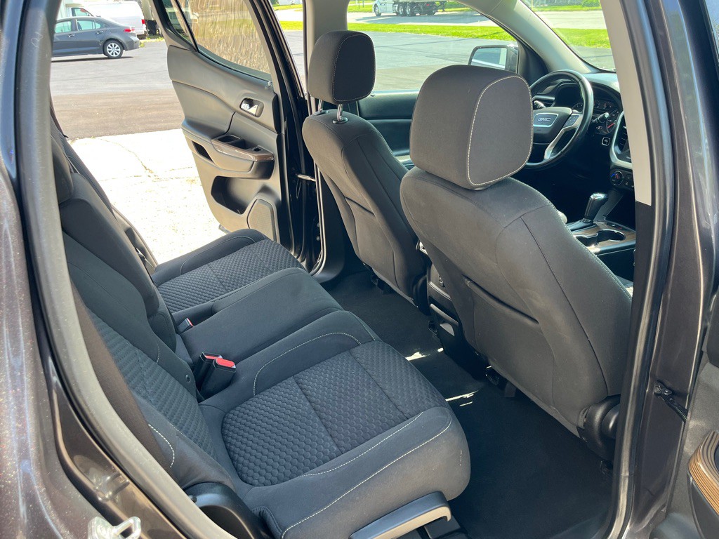 2018 GMC Acadia Image 19