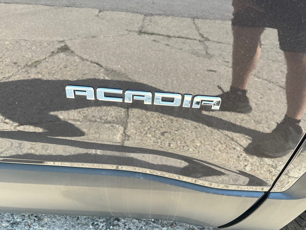 2018 GMC Acadia Image 28