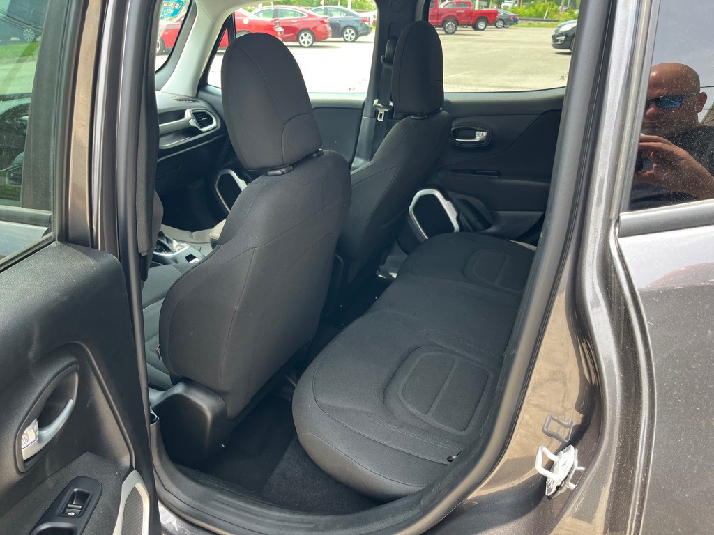 2018 Jeep Renegade Image 13