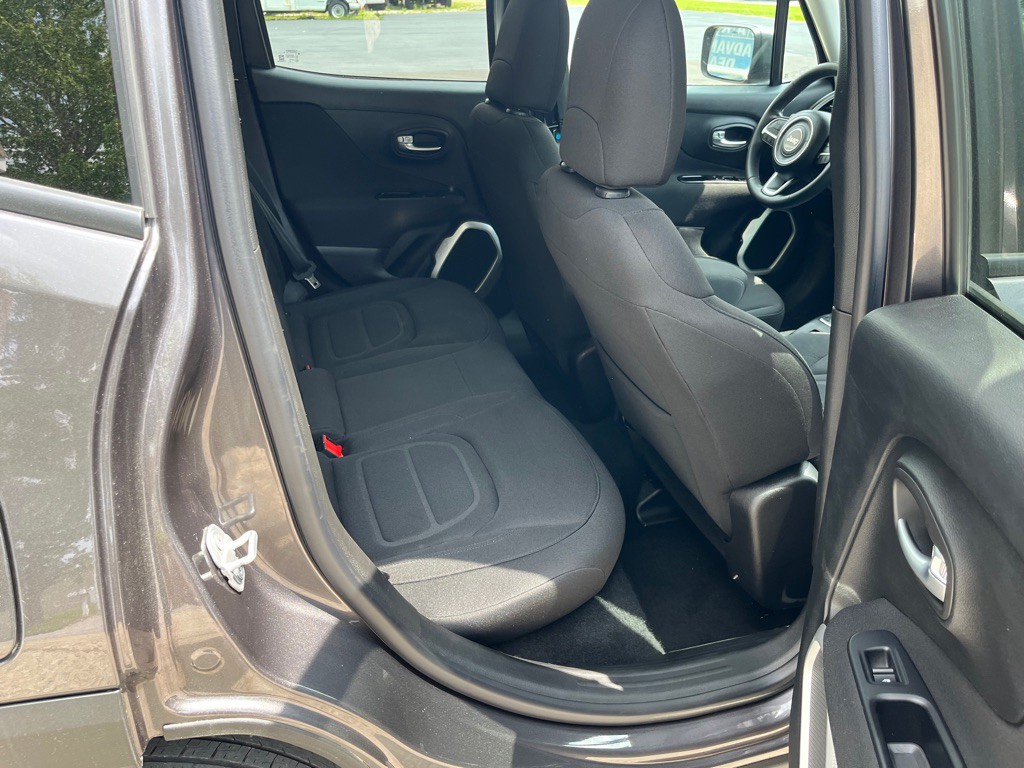 2018 Jeep Renegade Image 18