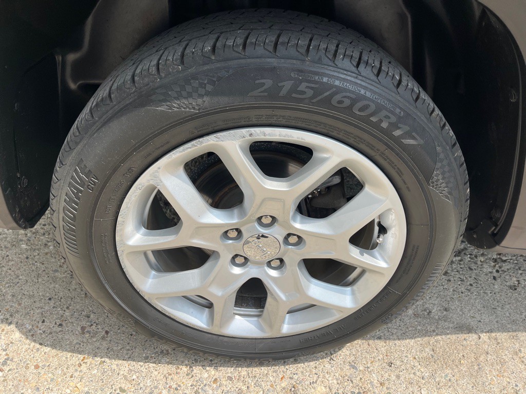 2018 Jeep Renegade Image 24