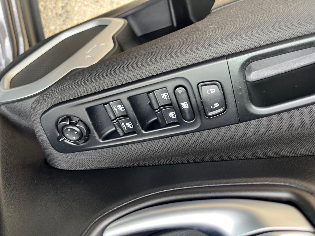 2018 Jeep Renegade Image 31