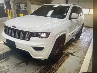 Image for 2018 Jeep Grand Cherokee Laredo ID: 7389022