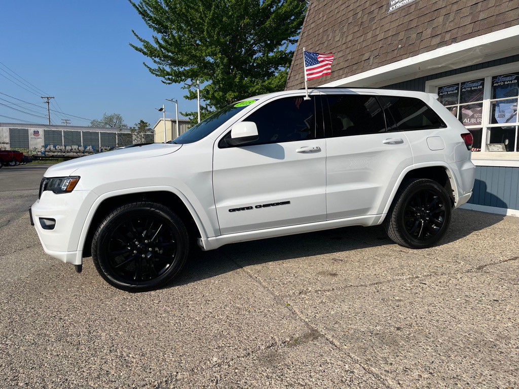 2018 Jeep Grand Cherokee Image 3