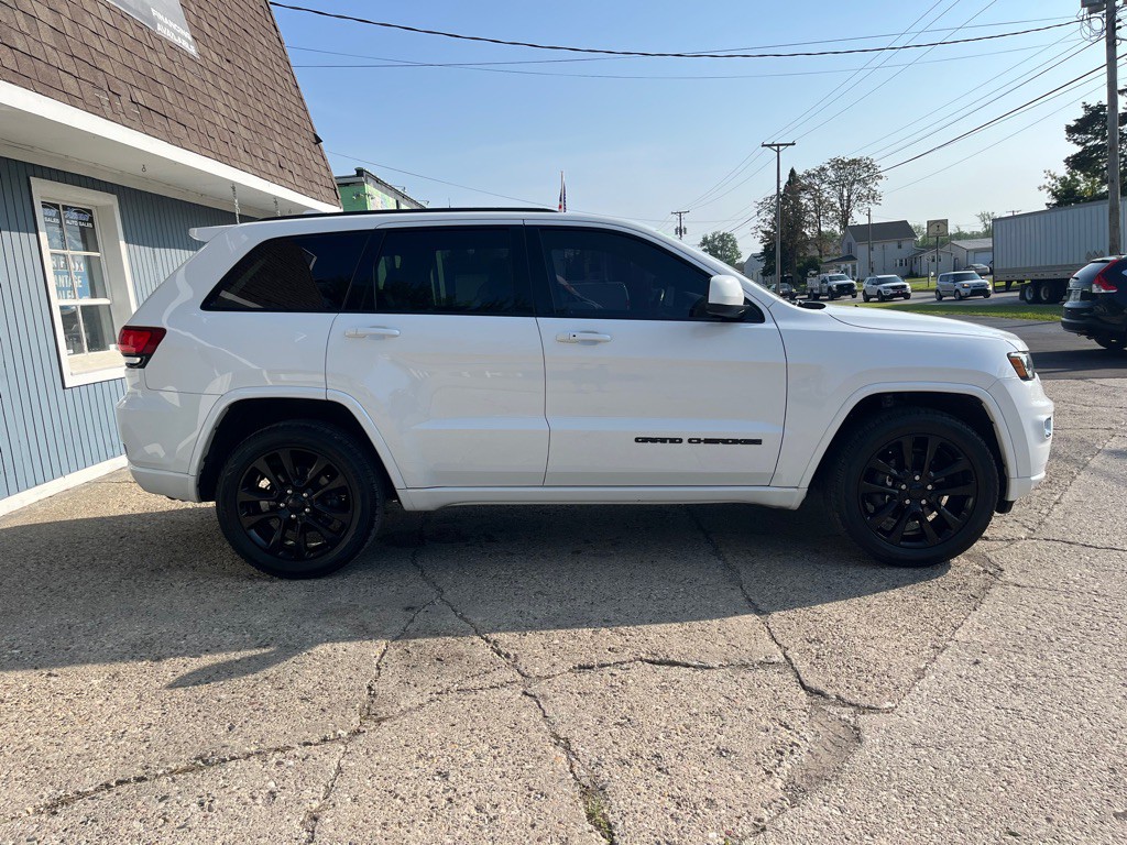 2018 Jeep Grand Cherokee Image 8
