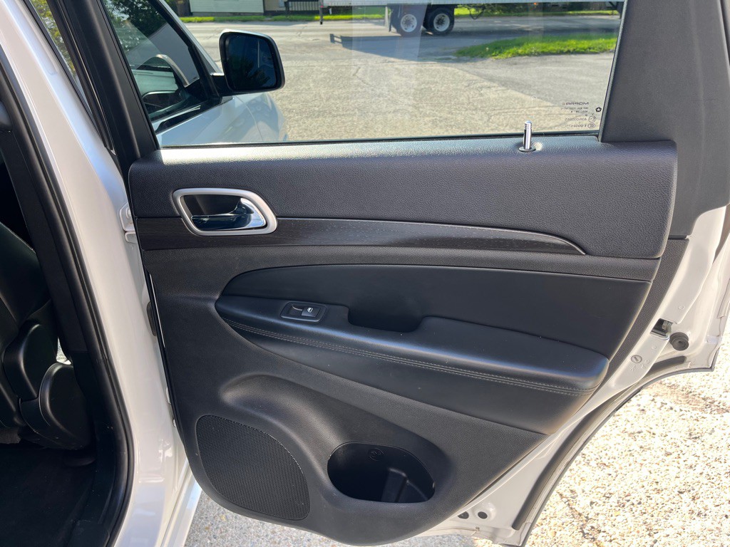 2018 Jeep Grand Cherokee Image 21