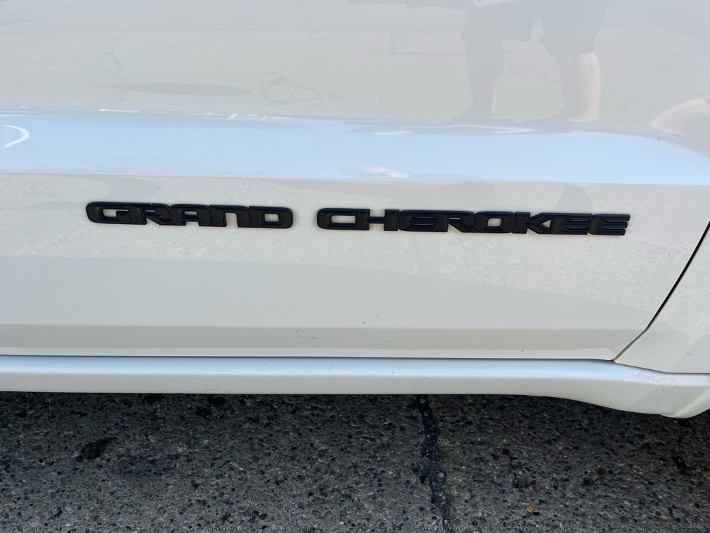 2018 Jeep Grand Cherokee Image 28