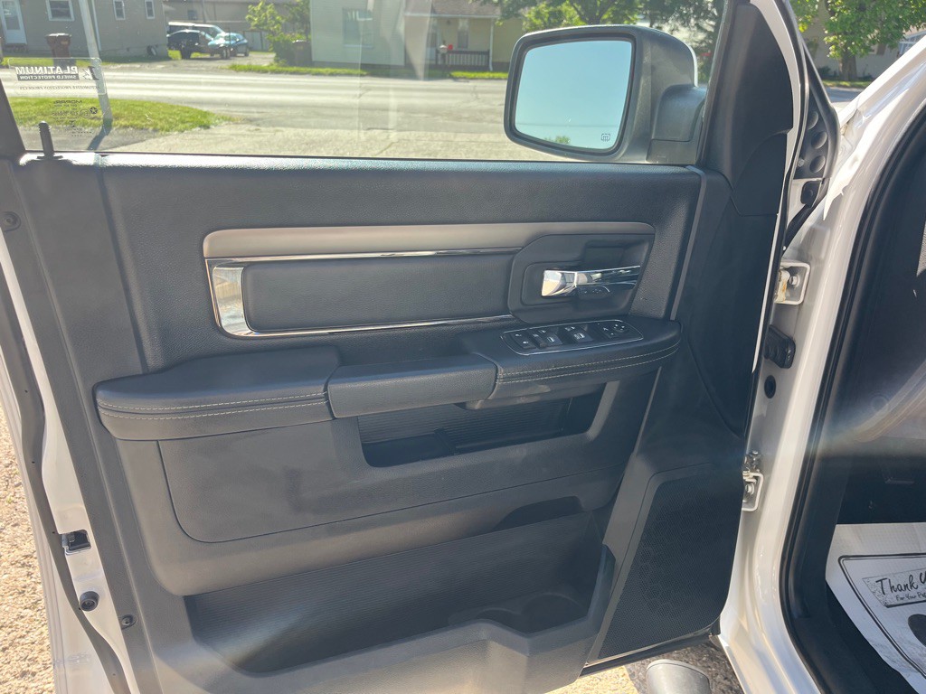 2016 RAM 1500 Image 13
