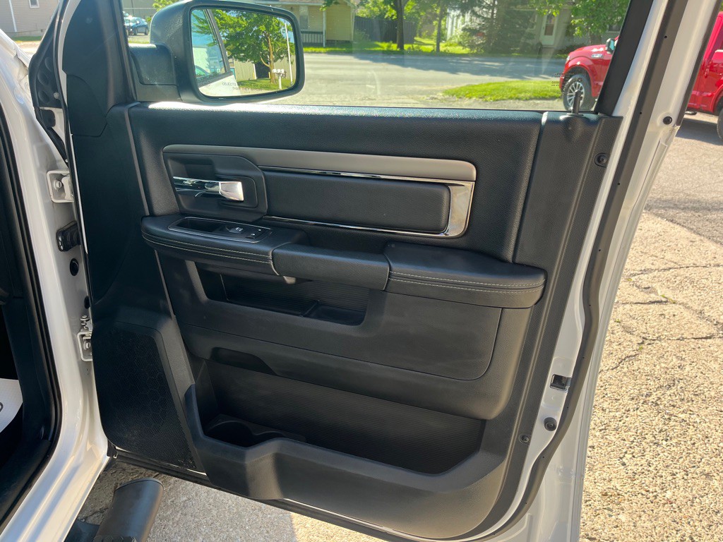 2016 RAM 1500 Image 18
