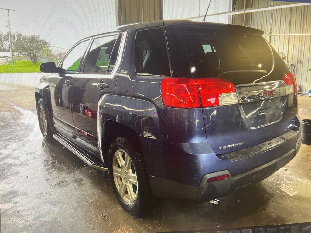 2014 GMC Terrain Image 2
