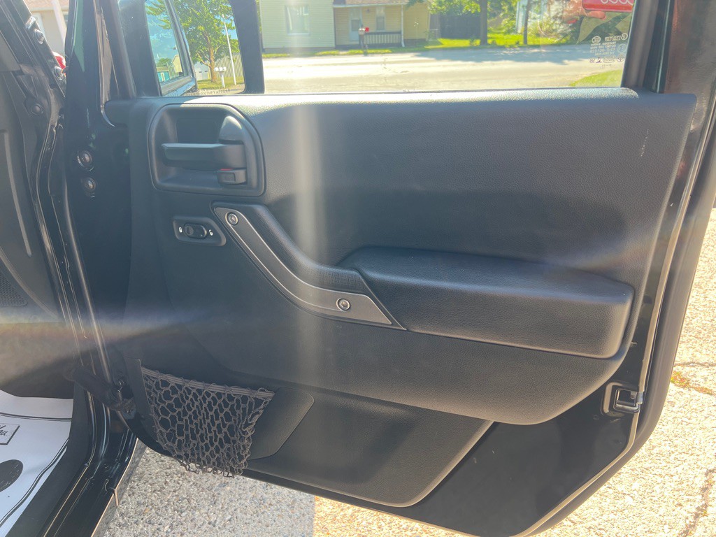 2017 Jeep Wrangler Unlimited Image 24