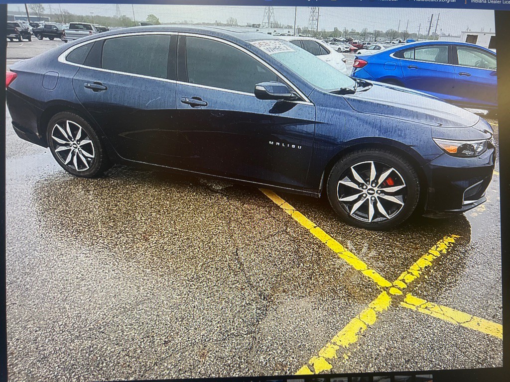 2017 Chevrolet Malibu Image 4