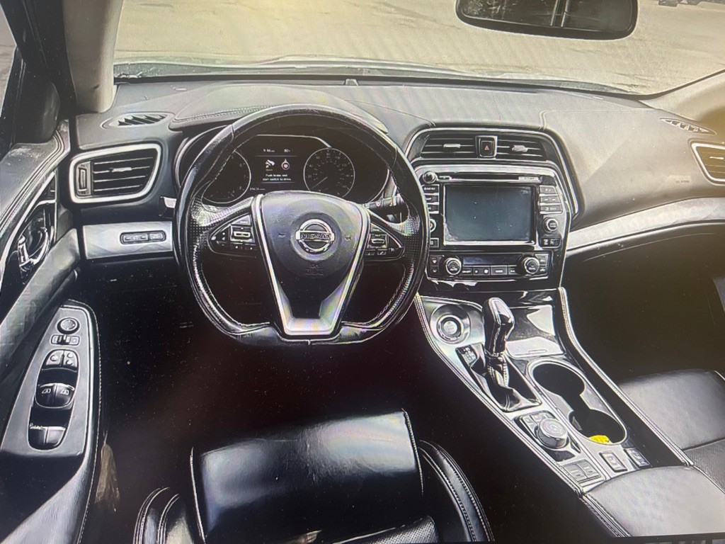 2017 Nissan Maxima Image 6