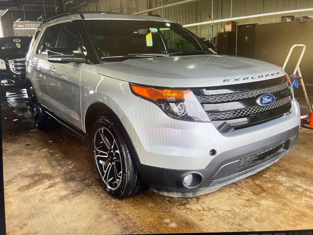 2015 Ford Explorer Image 5