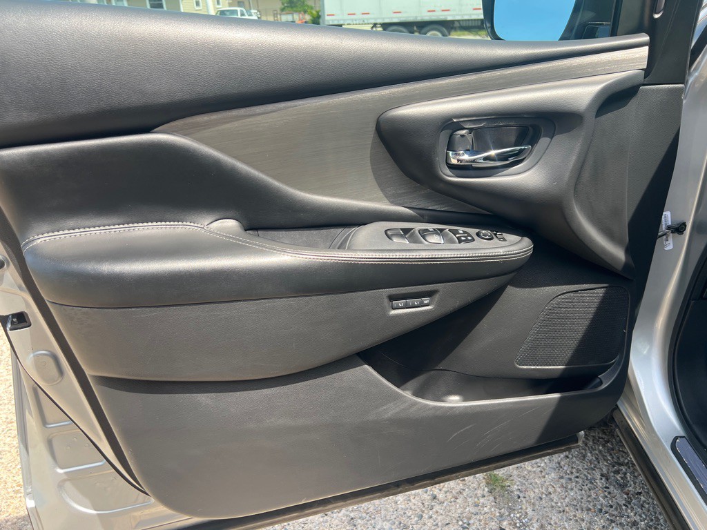 2017 Nissan Murano Image 15
