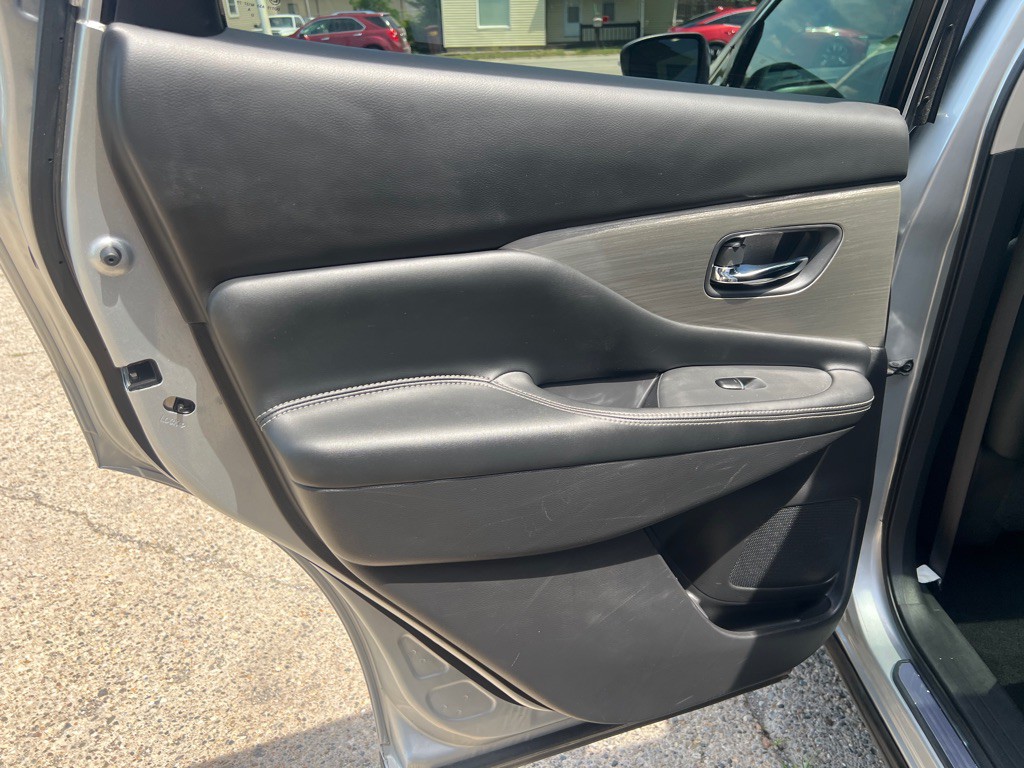 2017 Nissan Murano Image 18
